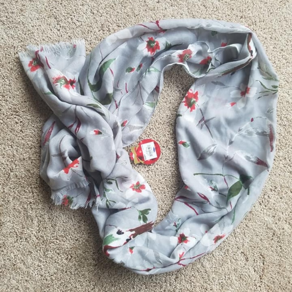 APT.9 scarf